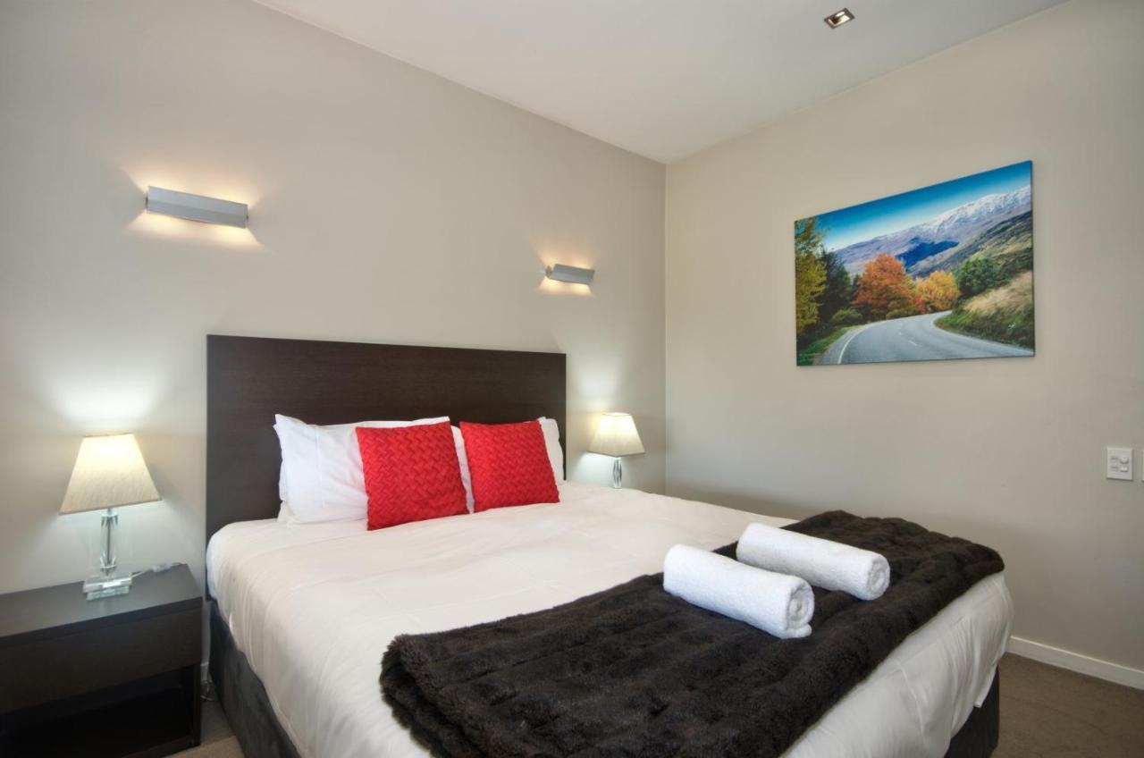Pure Retreat Lake View Queenstown Exterior photo